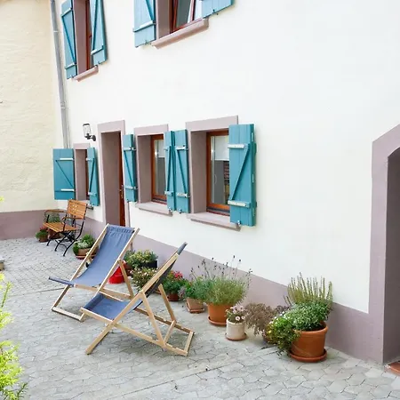 Kartenhaus *