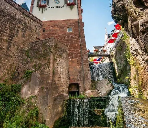 Kartenhaus Holiday home *